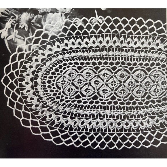 Vintage 1960's Pricilla Doily Crochet Pattern PERSIAN GARDEN Irish Lace 11x18 - Picture 1 of 1